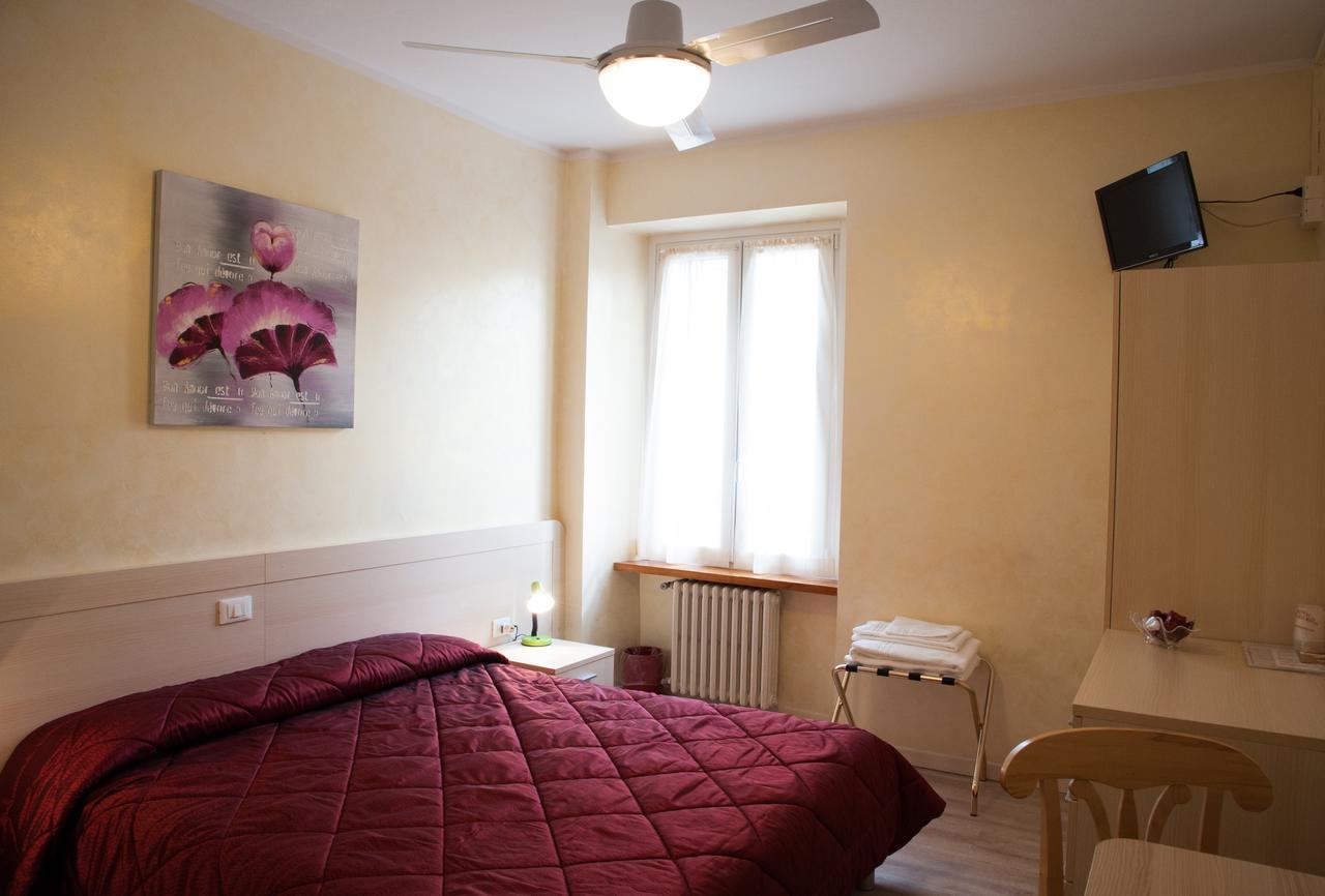 Double Room,647916882:JPEG